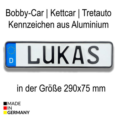 Personalisiertes Kettcar- und Tretauto-Namensschild im deutschen Design – Originalfoto 2